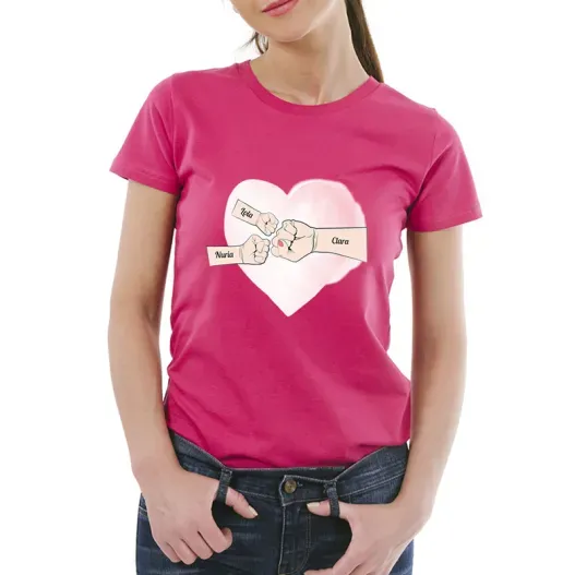 Camiseta personalizada 'Equipo de mam&aacute;' (Detalle de presentación)