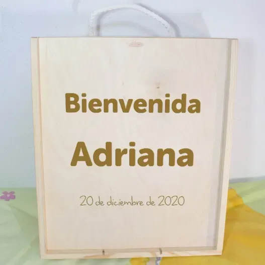 Canastilla personalizada para Nacimientos (Vista alternativa)