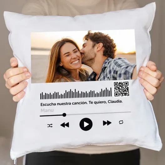 Canci&oacute;n personalizada en coj&iacute;n