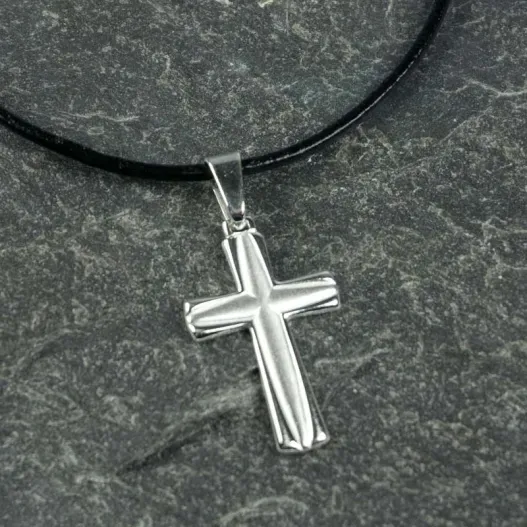 Colgante cruz de plata personalizada (Idea de regalo original)