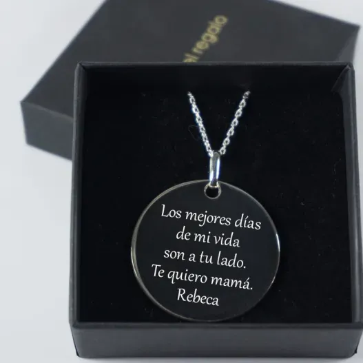 Colgante de plata Mam&aacute; personalizado (Idea de regalo original)