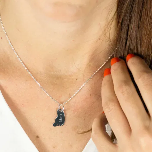 Colgante de plata pie de beb&eacute; personalizado (Idea de regalo original)
