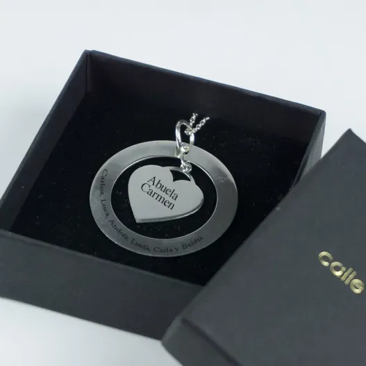 Colgante disco y coraz&oacute;n de plata personalizado (Vista alternativa)