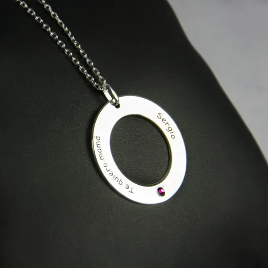Colgante ficha de plata con Swarovski (Foto de catálogo)