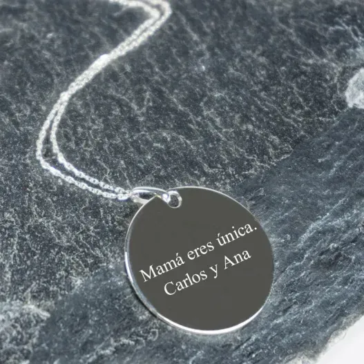 Colgante de plata medalla personalizado (Vista alternativa)
