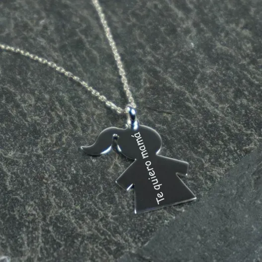 Colgante de plata querub&iacute;n chica personalizado (Vista alternativa)