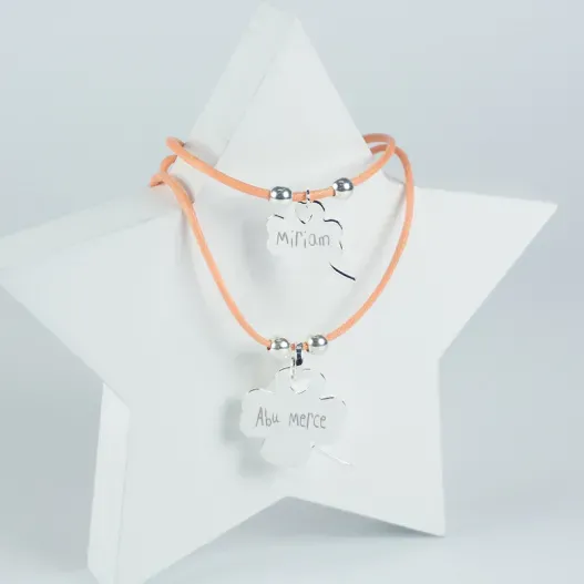 Colgante tr&eacute;bol madre e hija personalizado (Idea de regalo original)