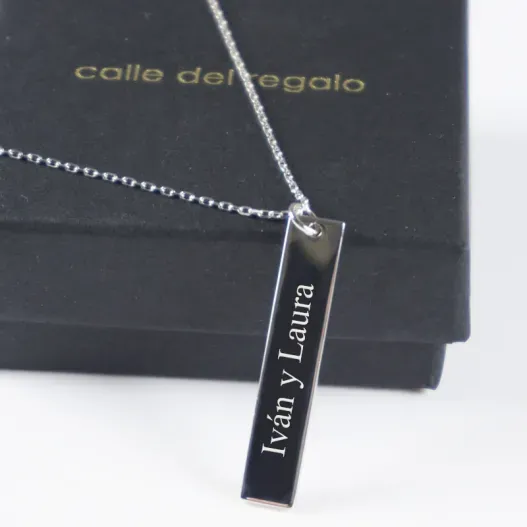 Colgante vertical personalizado con nombre (Idea de regalo original)