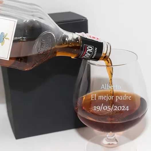 Copa de Co&ntilde;ac grabada (Idea de regalo original)