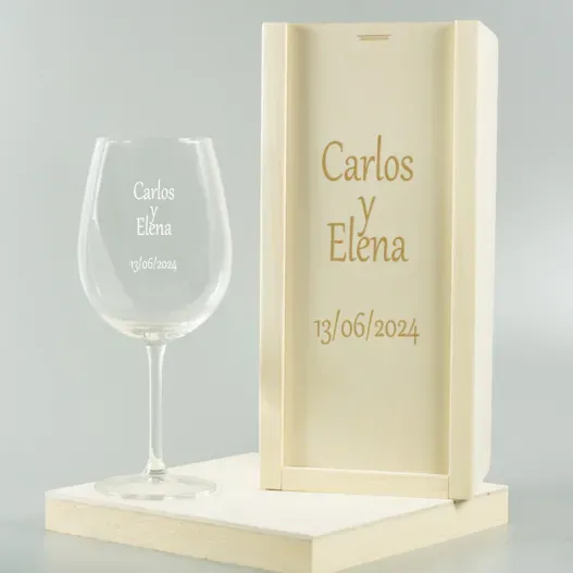 Copa de vino grabada (Muestra del producto)
