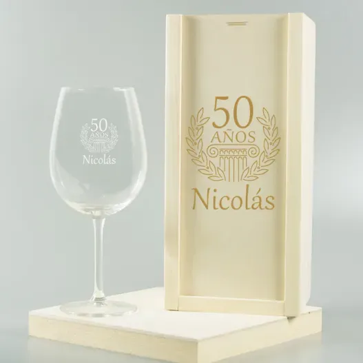 Copa de vino grabada para cumplea&ntilde;os (Opción de grabado)
