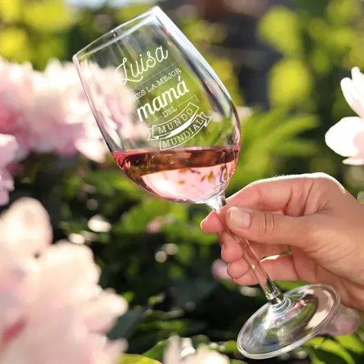 Copa de vino grabada para madre
