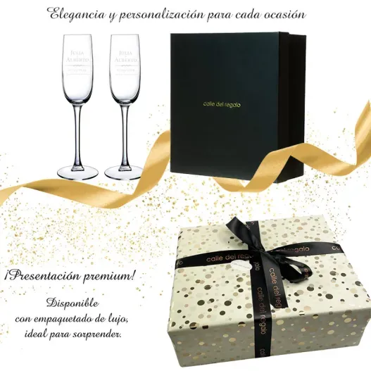 Copas de cava grabadas para pareja (Detalle de presentación)