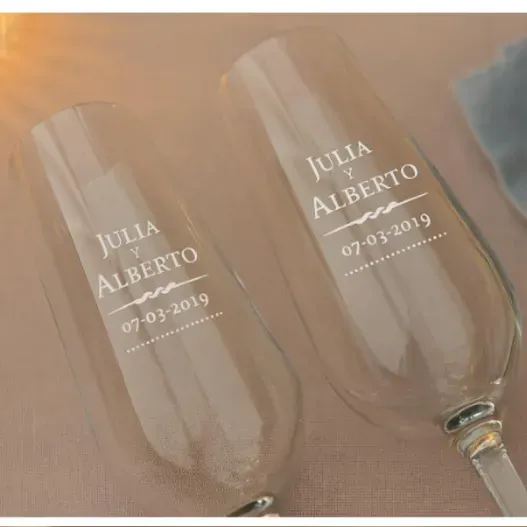 Copas de cava grabadas para pareja (Idea de regalo original)