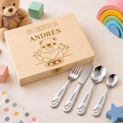 Cubiertos Infantiles personalizados con nombre y dibujo (Detalle de presentación)