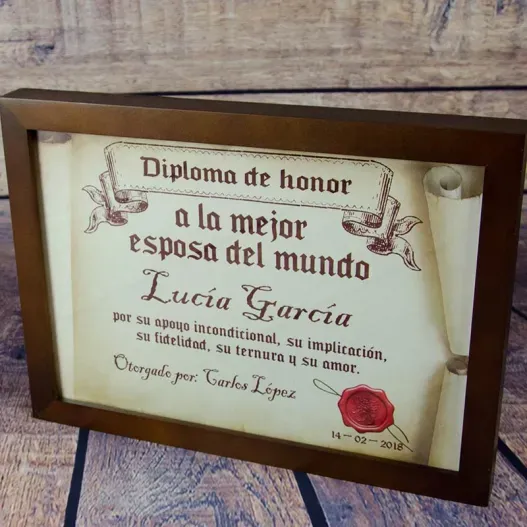 Diploma pergamino a la mejor esposa (Foto de catálogo)