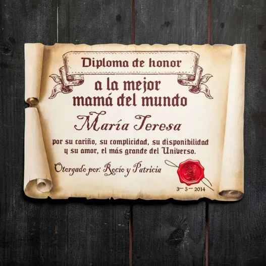 Diploma pergamino a la mejor madre (Detalle de presentación)
