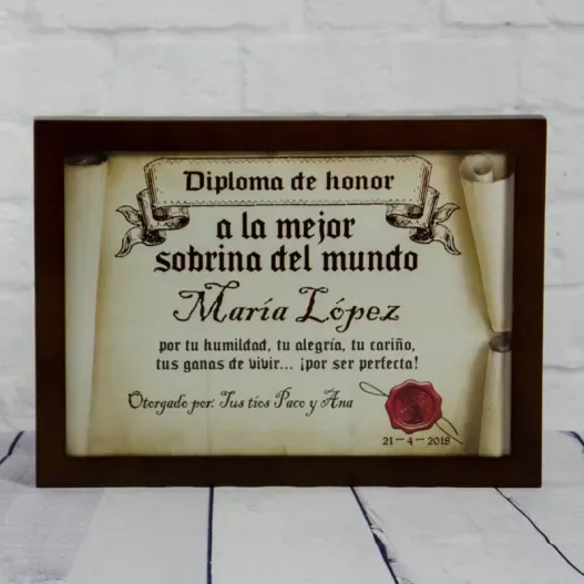 Diploma pergamino a la mejor sobrina (Foto de catálogo)
