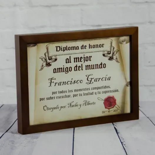 Diploma pergamino al mejor amigo (Foto de catálogo)