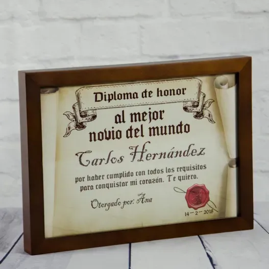 Diploma pergamino al mejor novio (Foto de catálogo)