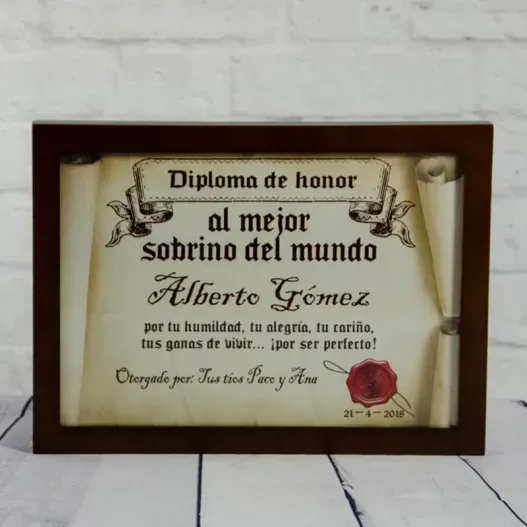 Diploma pergamino al mejor sobrino (Vista alternativa)