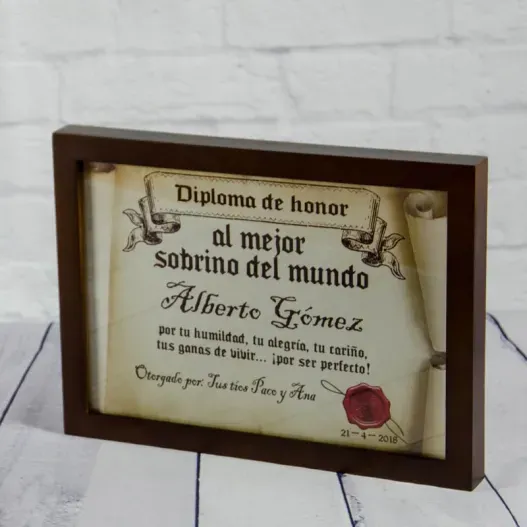 Diploma pergamino al mejor sobrino (Foto de catálogo)