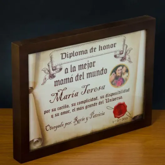Diploma pergamino con foto (Vista alternativa)