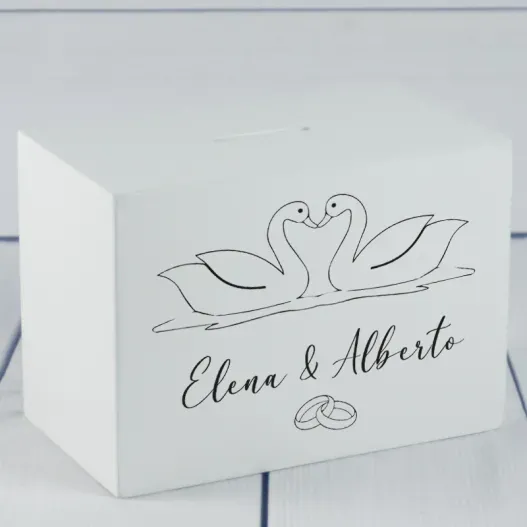 Hucha de madera personalizada para pareja (Detalle de presentación)
