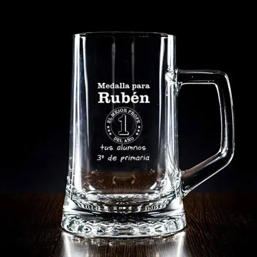 Jarra de cerveza con medalla al mejor profe (Idea de regalo original)