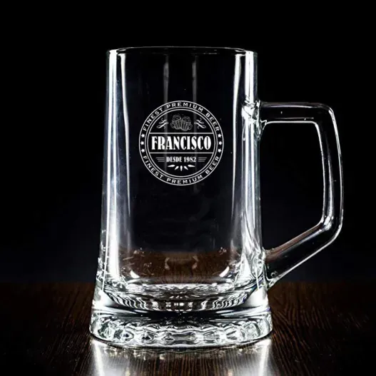 Jarra de cerveza con sello grabado (Foto de catálogo)
