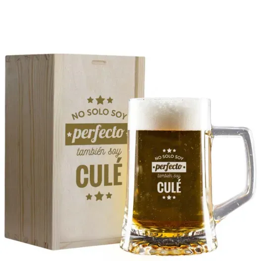 Jarra de cerveza personalizada 'No solo soy perfecto' (Detalle de presentación)