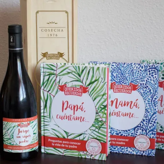 Kit 'Cu&eacute;ntame...' personalizado (Vista alternativa)