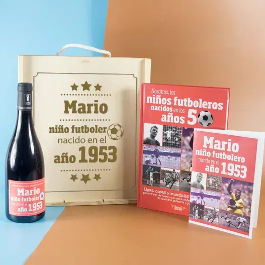 Kit futbolero con libro y botella de vino personalizada (Foto de catálogo)