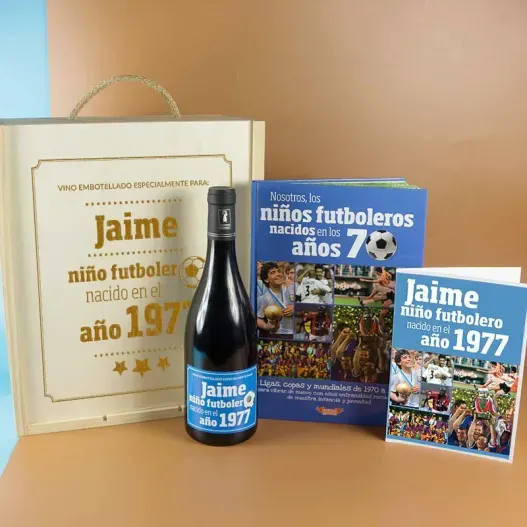 Kit futbolero 'libro y botella de vino' personalizada de los 70