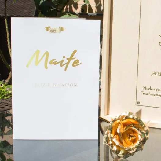 Kit jubilaci&oacute;n personalizado para mujer (Idea de regalo original)