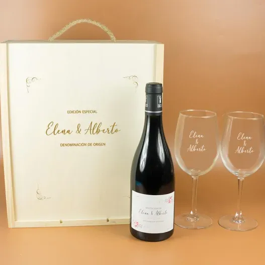 Kit personalizado para enamorados (Foto de catálogo)