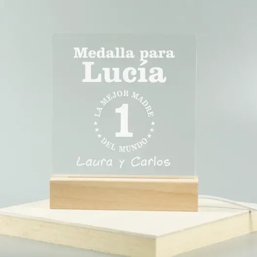 L&aacute;mpara led grabada con medalla a la mejor madre (Vista alternativa)