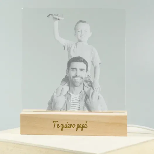 L&aacute;mpara LED personalizada con foto grabada (Foto de catálogo)