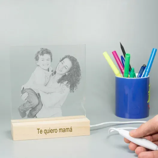 L&aacute;mpara LED personalizada con foto grabada (Idea de regalo original)