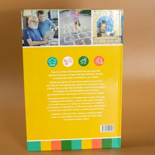 Libro &iquest;A qu&eacute; jugamos, abuel@? con tarjeta con foto (Idea de regalo original)