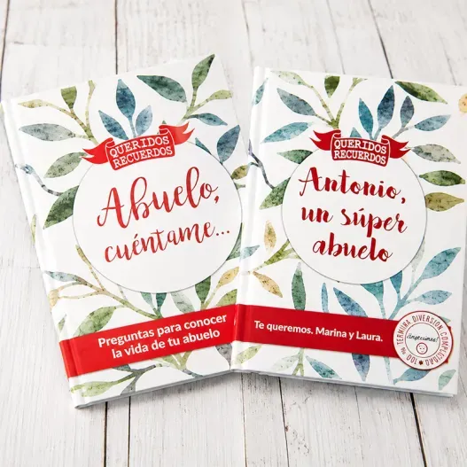 Libro Abuelo cu&eacute;ntame con tarjeta personalizada (Detalle de presentación)