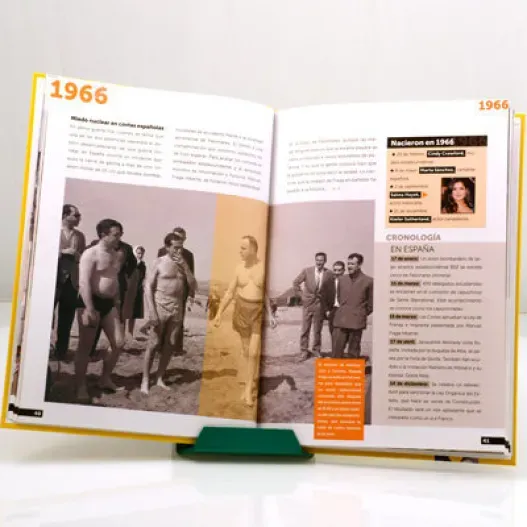 Regalo 60 cumplea&ntilde;os: libro con tarjeta (Detalle de presentación)