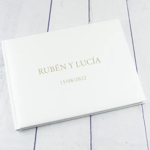 Libro de firmas grabado (Detalle de presentación)