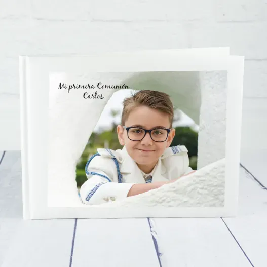 Libro de firmas personalizado para Comuni&oacute;n (Detalle de presentación)