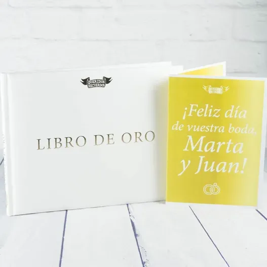 Libro de Oro con tarjeta personalizada
