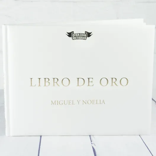 Libro de Oro grabado (Vista alternativa)