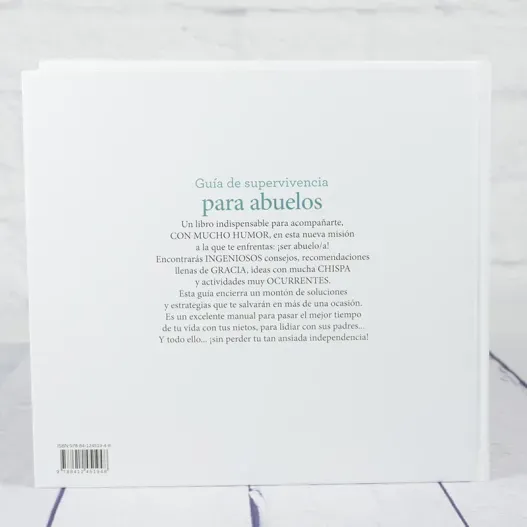 Libro Gu&iacute;a de Supervivencia para abuelos (Detalle de presentación)