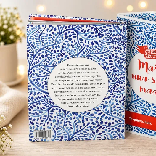 Libro Mam&aacute; cu&eacute;ntame con tarjeta personalizada (Detalle de presentación)