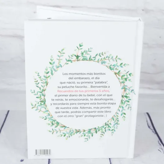 Libro 'Recuerdos de tus primeros 5 a&ntilde;os' con tarjeta personalizada (Idea de regalo original)