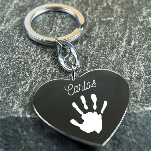 Llavero coraz&oacute;n personalizado 'Huella' (Vista alternativa)